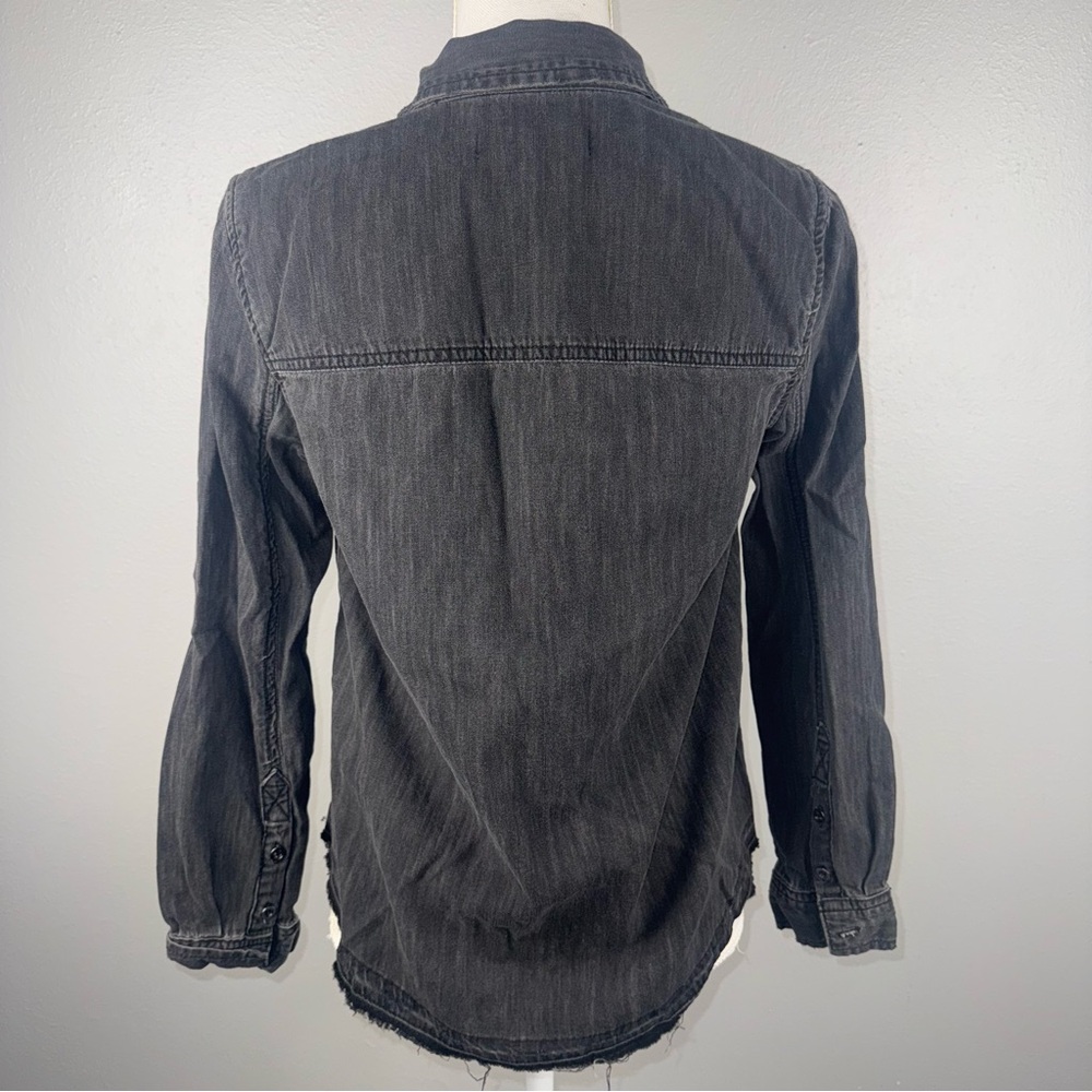 BLANKNYC Women’s‎ XS Shirt Black Button Down Long Sleeve Fringe Hem Distressed - Picture 3 of 10